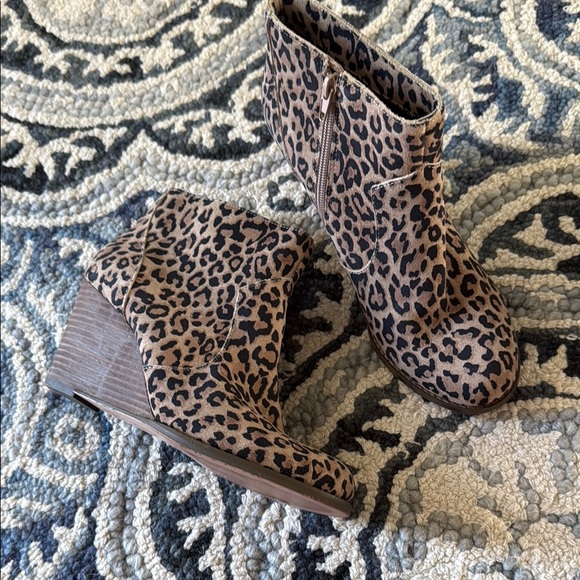 Sole Society Wedge Leather Ankle Boots - Picture 2 of 8